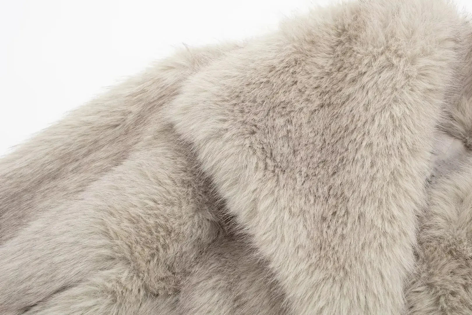 Chic Faux Fur Cropped Jacket