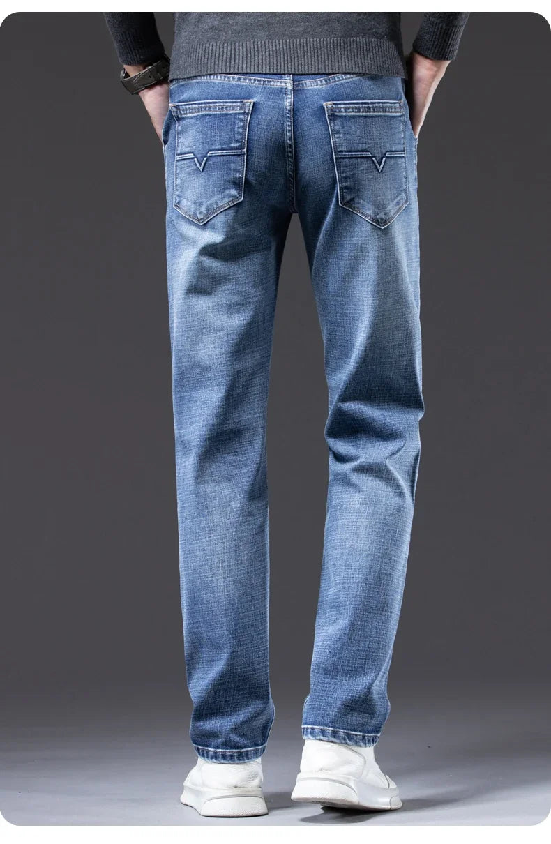 Men’s Classic Straight-Leg Stretch Jeans