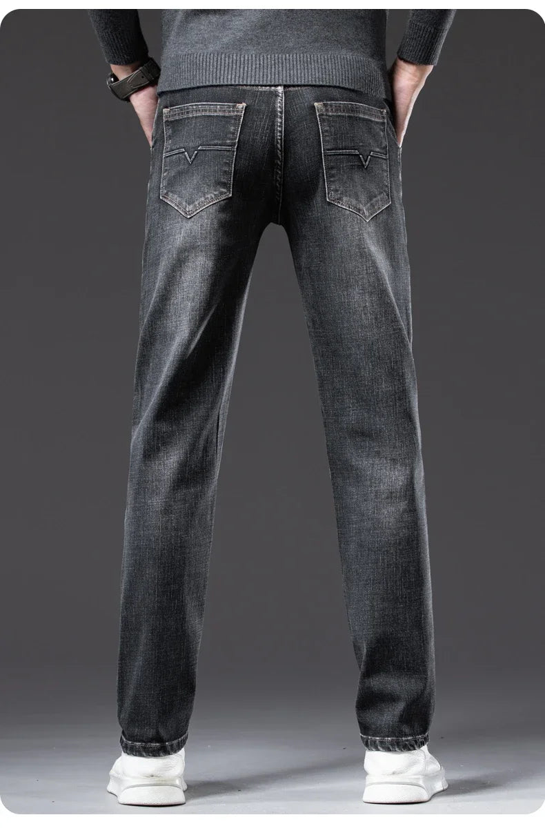 Men’s Classic Straight-Leg Stretch Jeans