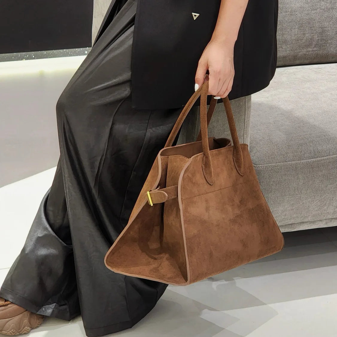 High Quality Autumn Winter New Matte Suede Tote Bag Large Capacity Commuter Casual Portable Shoulder Genuine Leather Women's Bag