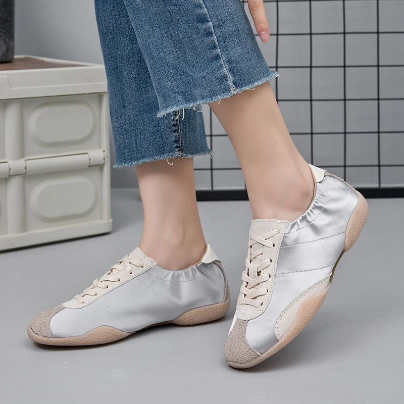 AIYUQI 2026 New Women's Sneakers Shoe Anti-slip and Breathable Women Training Shoes Flat Casual Girl Shoes for Spring and Autumn