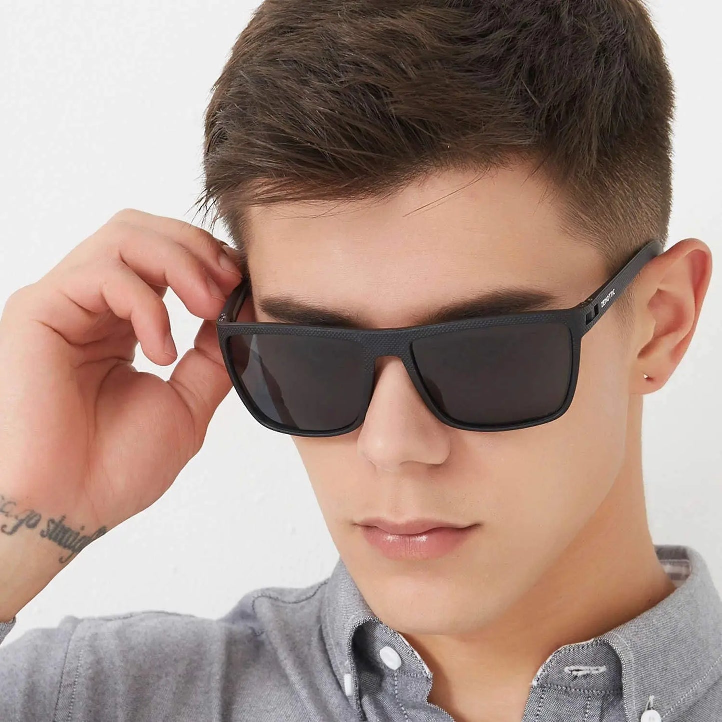 ZENOTTIC Polarized Square Sunglasses for Women & Men