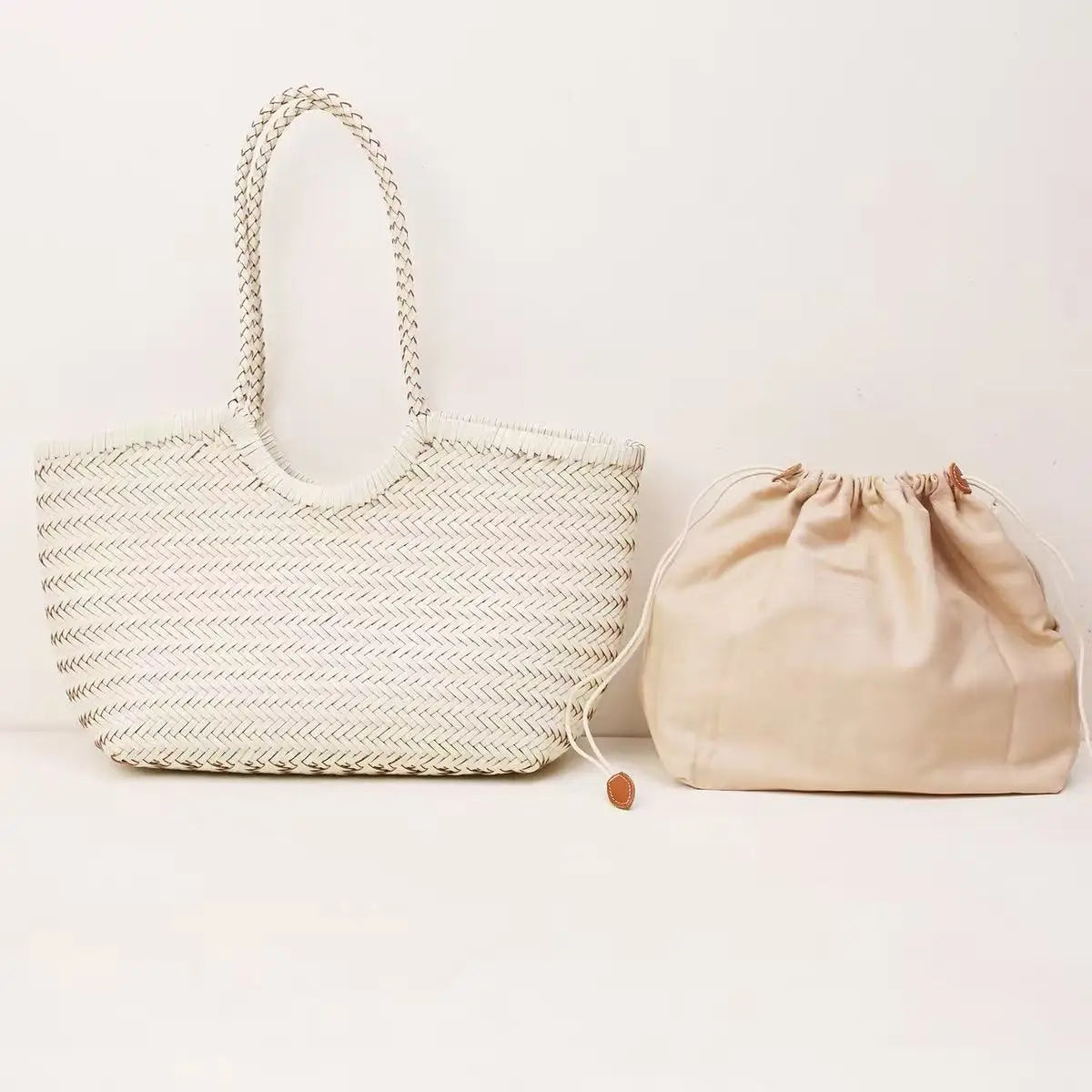 Leather woven bag, large-capacity women's tote bag, holiday leisure top layer cowhide shoulder bag, vegetable basket bag.