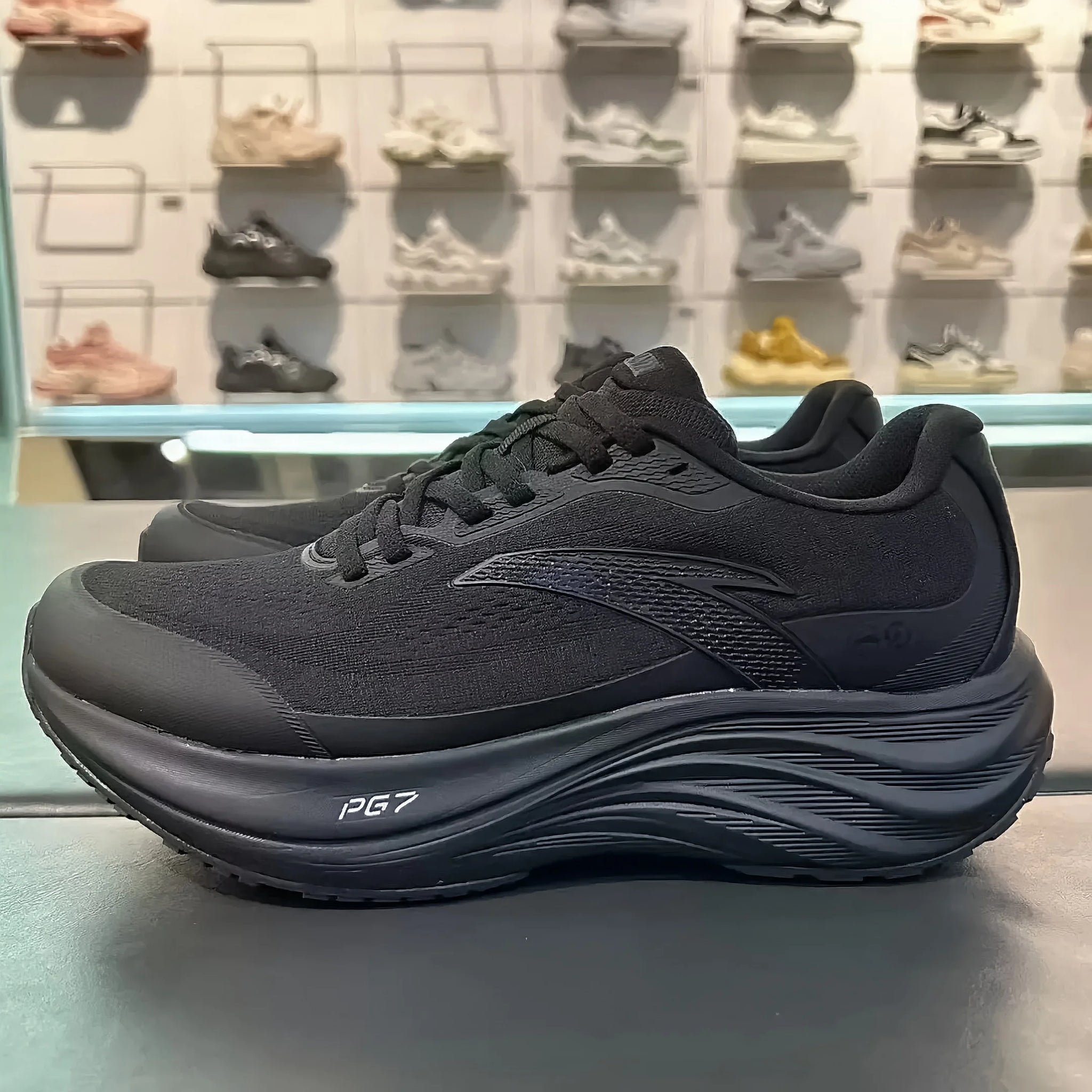 Travel Step 2 Men's Running Shoes Lightweight Sporty Bounce Shock Absorption Fall Collection EVA Outsole Breathable Mesh