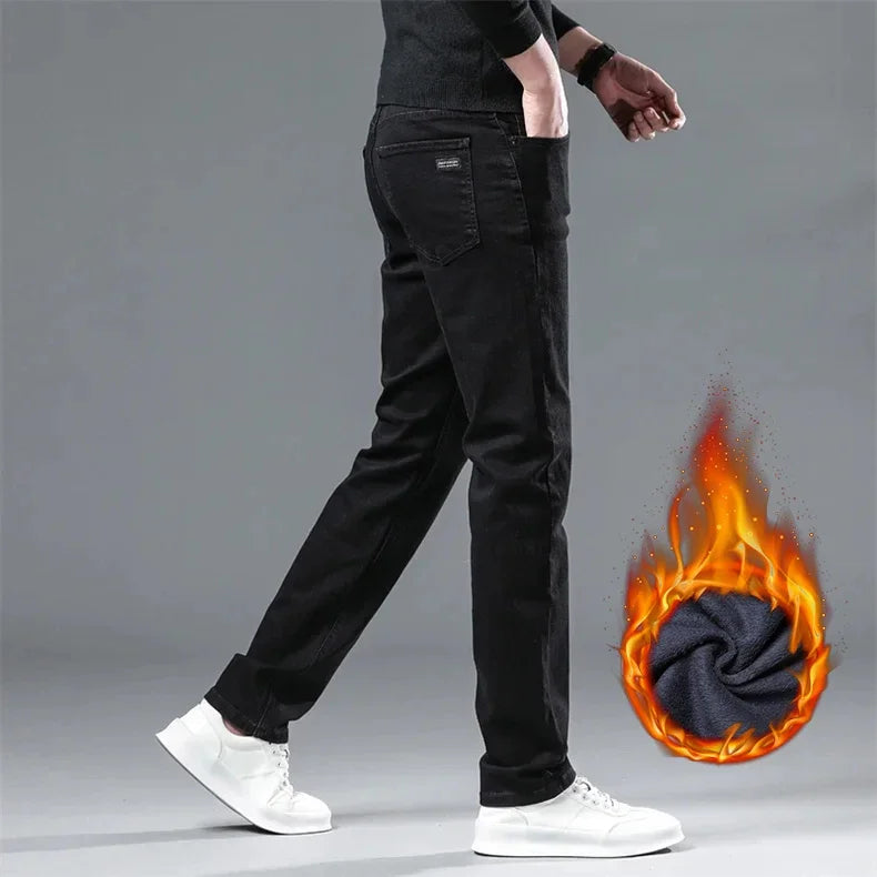 Men’s Fleece-Lined Straight-Leg Stretch Jeans