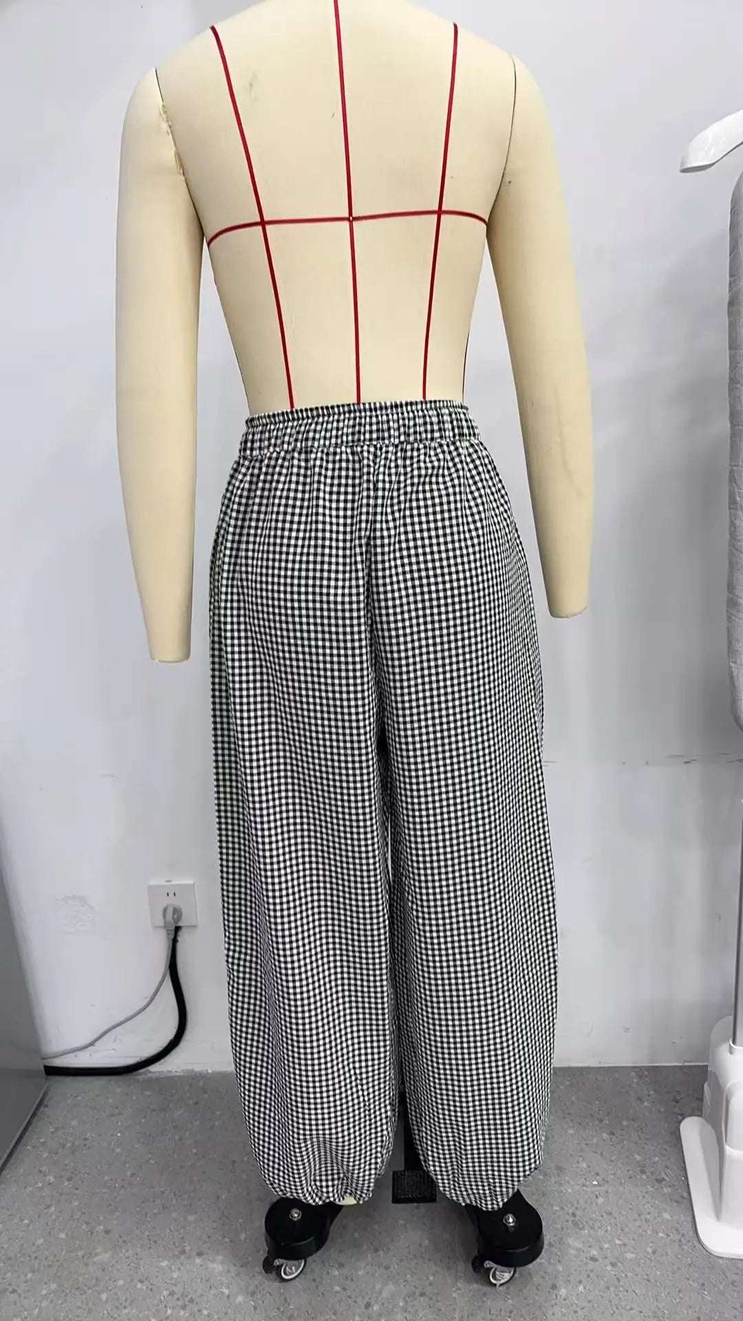 Women's Plaid Drawstring Lantern Pants
