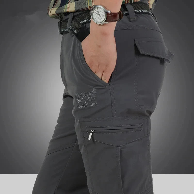 Men's Winter Fleece Straight-Leg Cargo Pants