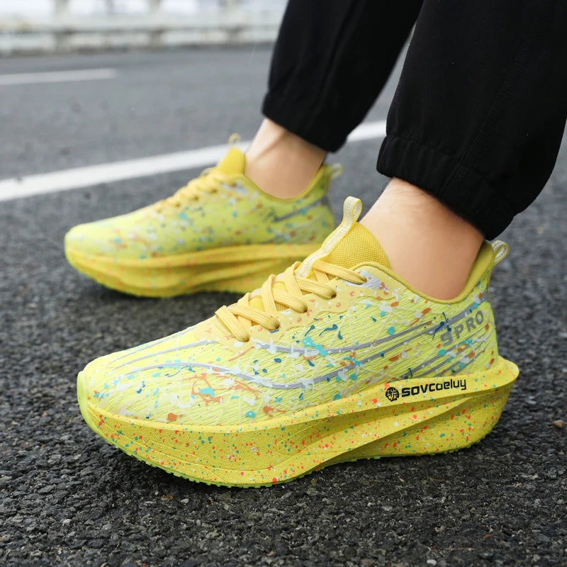 Men’s Lightweight Breathable Mesh Running Shoes