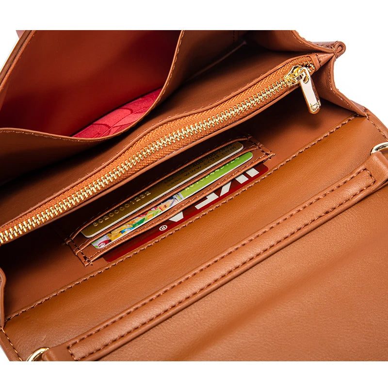 Minimalist Magnetic Flip Chain Bag