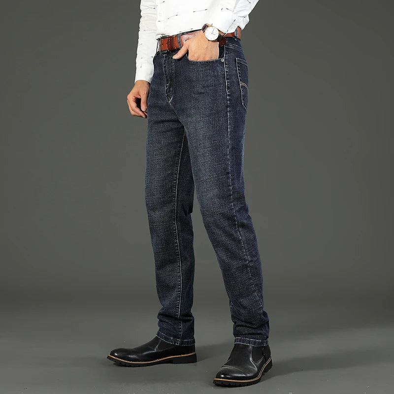 Men’s Classic Straight-Leg Stretch Jeans