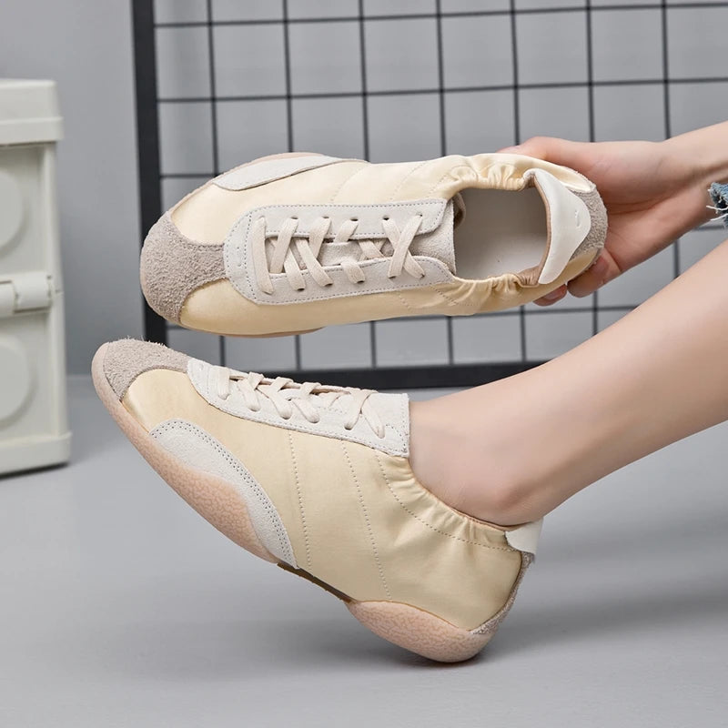 AIYUQI 2026 New Women's Sneakers Shoe Anti-slip and Breathable Women Training Shoes Flat Casual Girl Shoes for Spring and Autumn