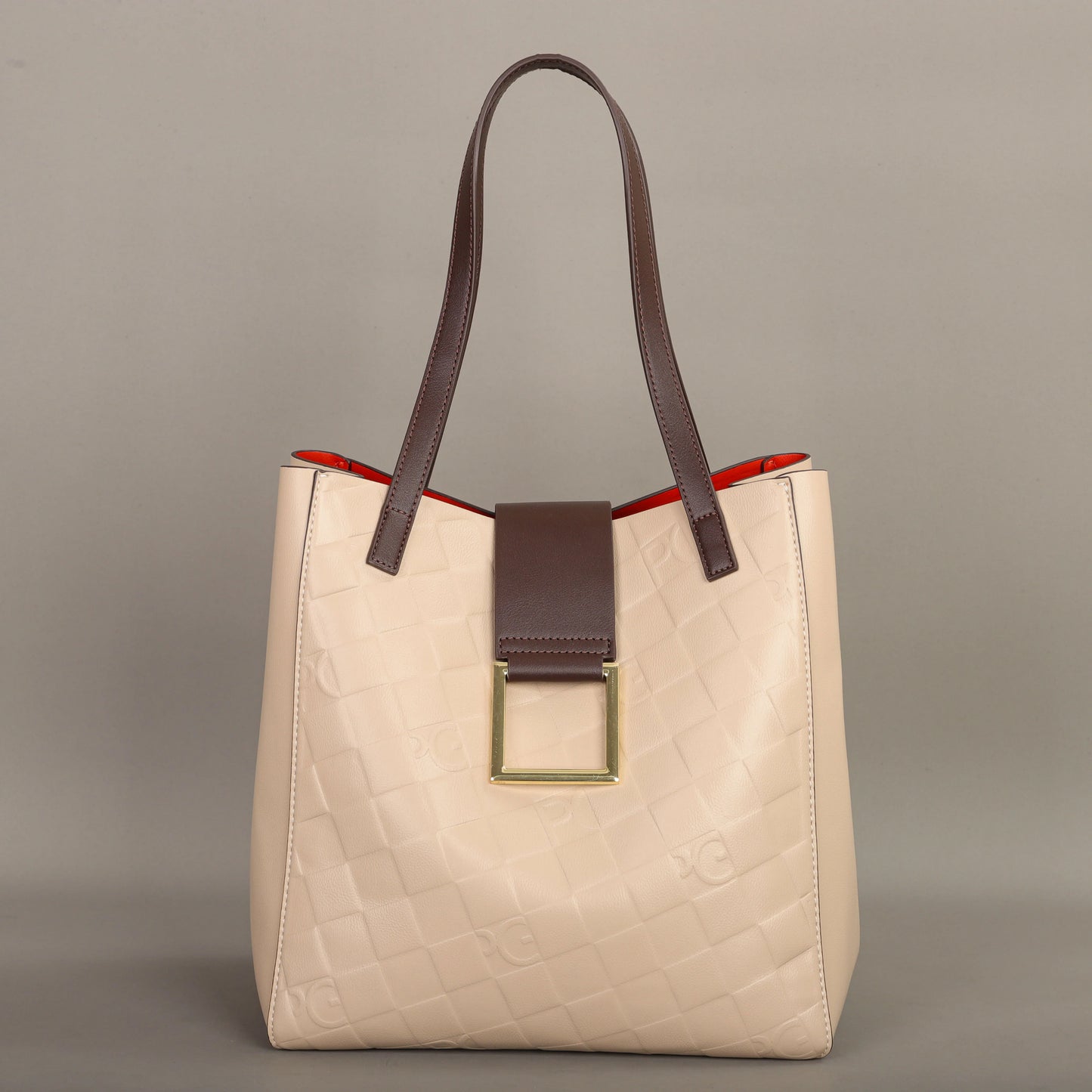Elegant Leather Bucket Bag