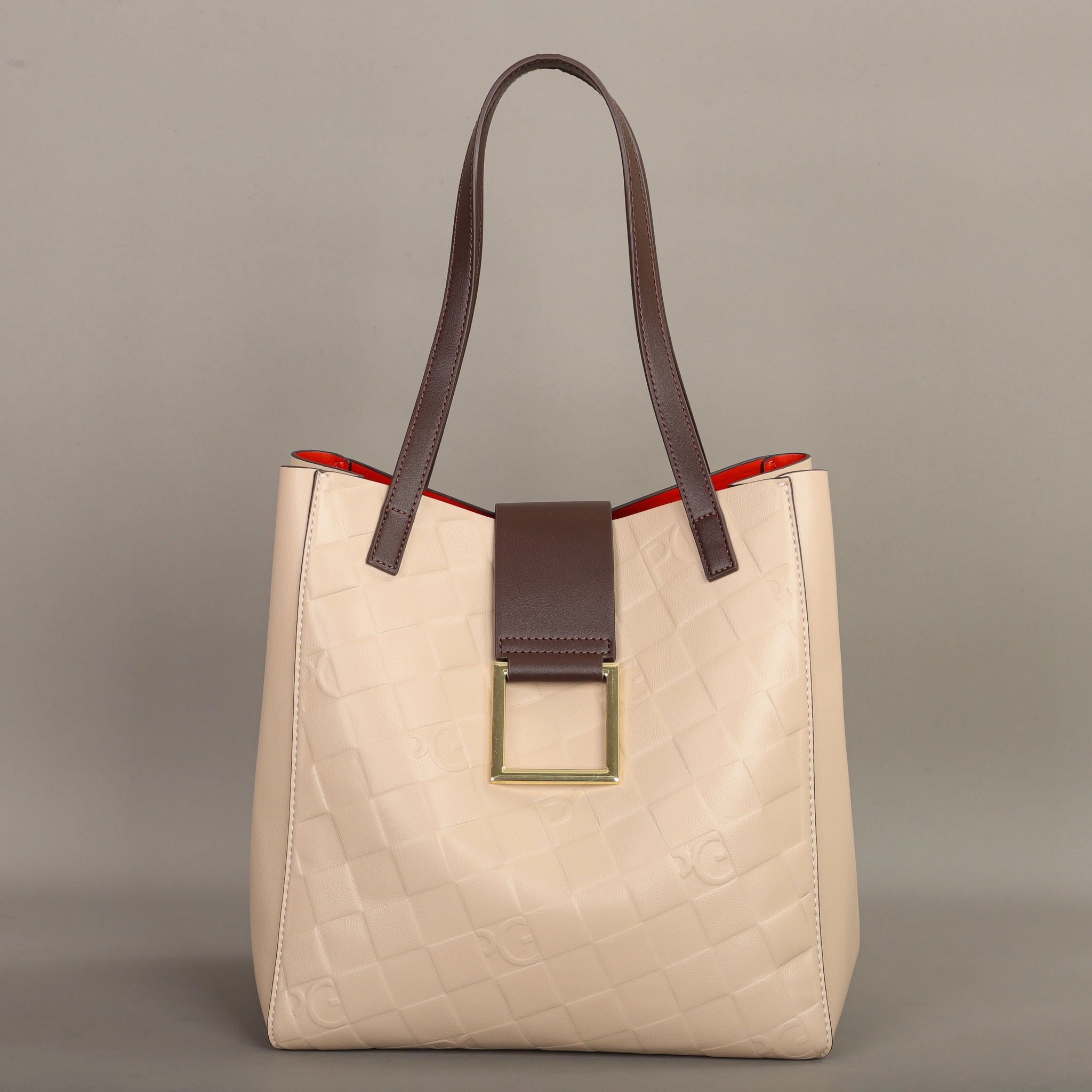 Elegant Leather Bucket Bag