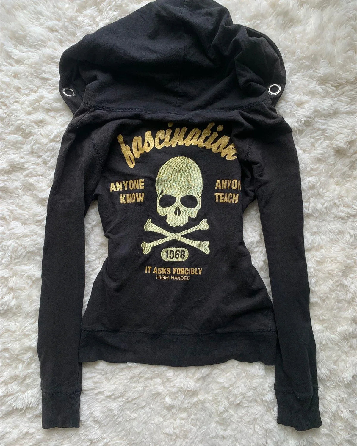 Women’s Y2K Black Graphic Zip-Up Hoodie