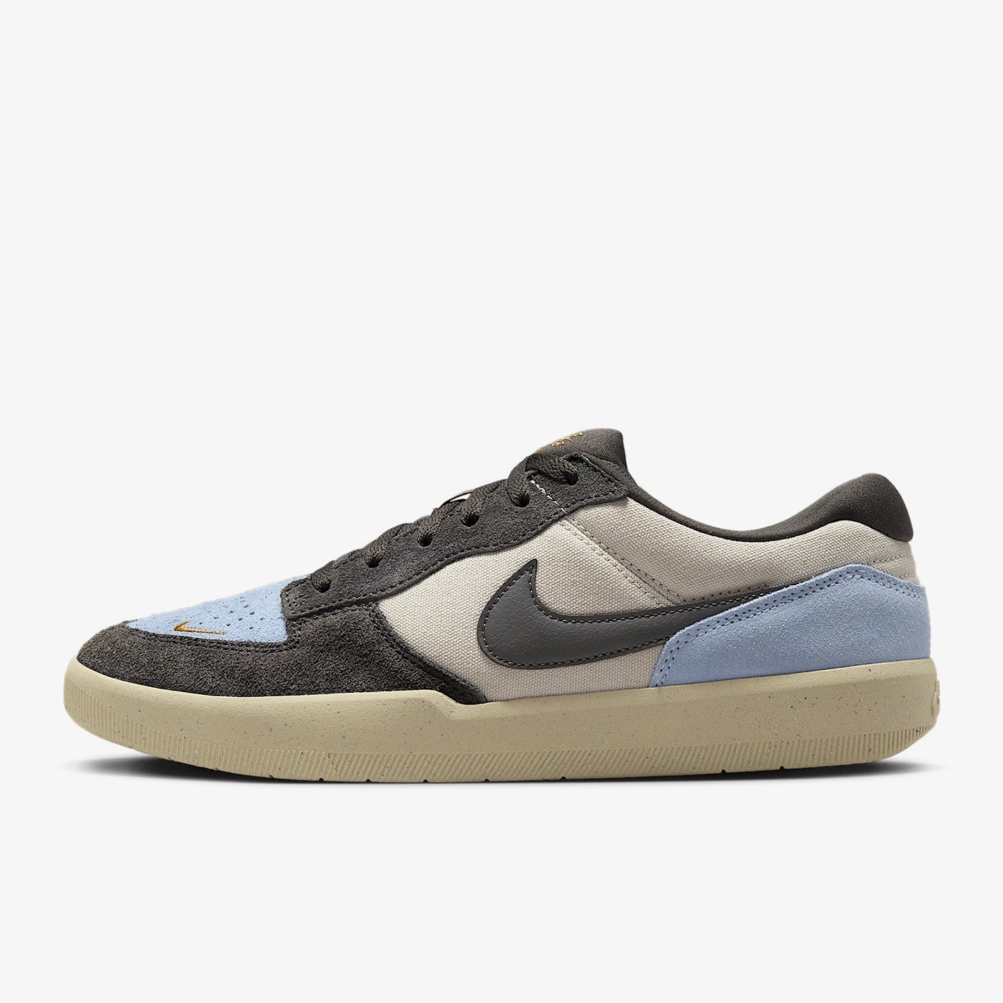 Nike Air Max DN Unisex Low-Top Sneakers – DV5477-102