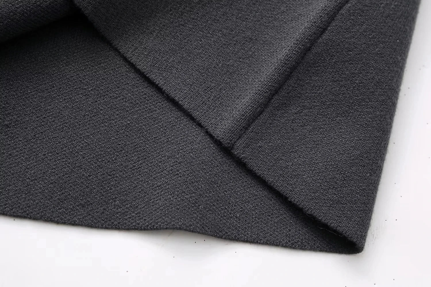 Elegant 2-Piece Knit Skirt Set