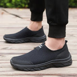 New Running Shoes for Men Breathable Sports Shoes Light Weight Fashion Summer Mesh Breathable Sneakers for Men Plus Size 38-47