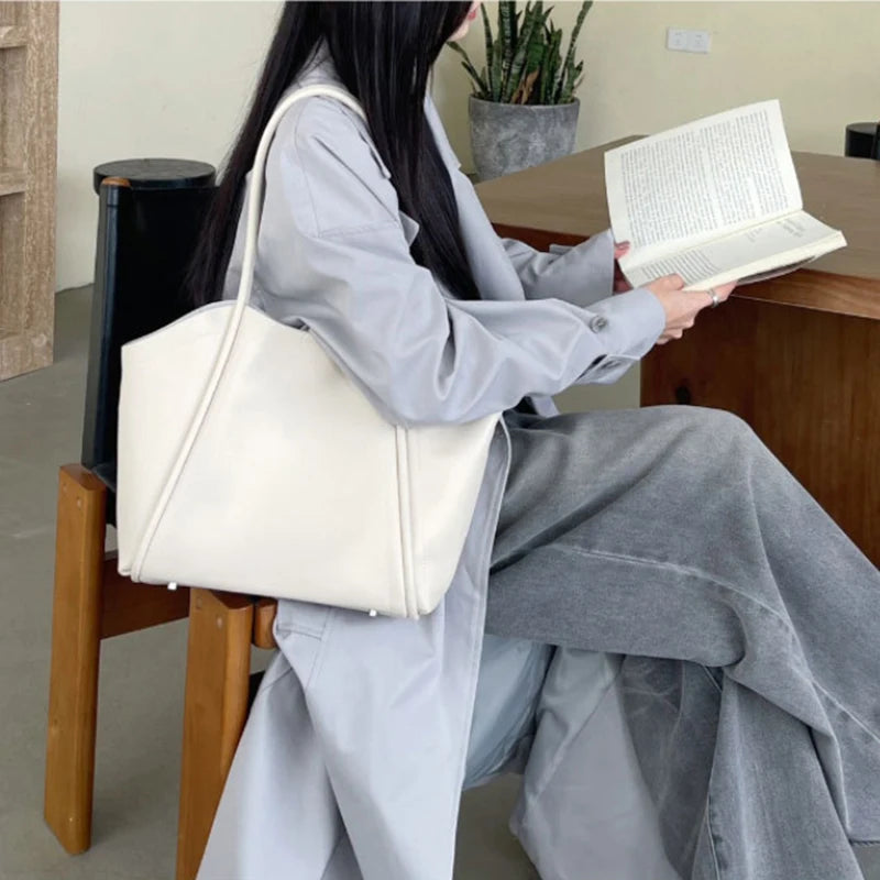 2025 Women's Large Capacity Handbag Wing Design Handheld Tote Daily Use And Commuting Single Shoulder Crossbody Bag for Ladies