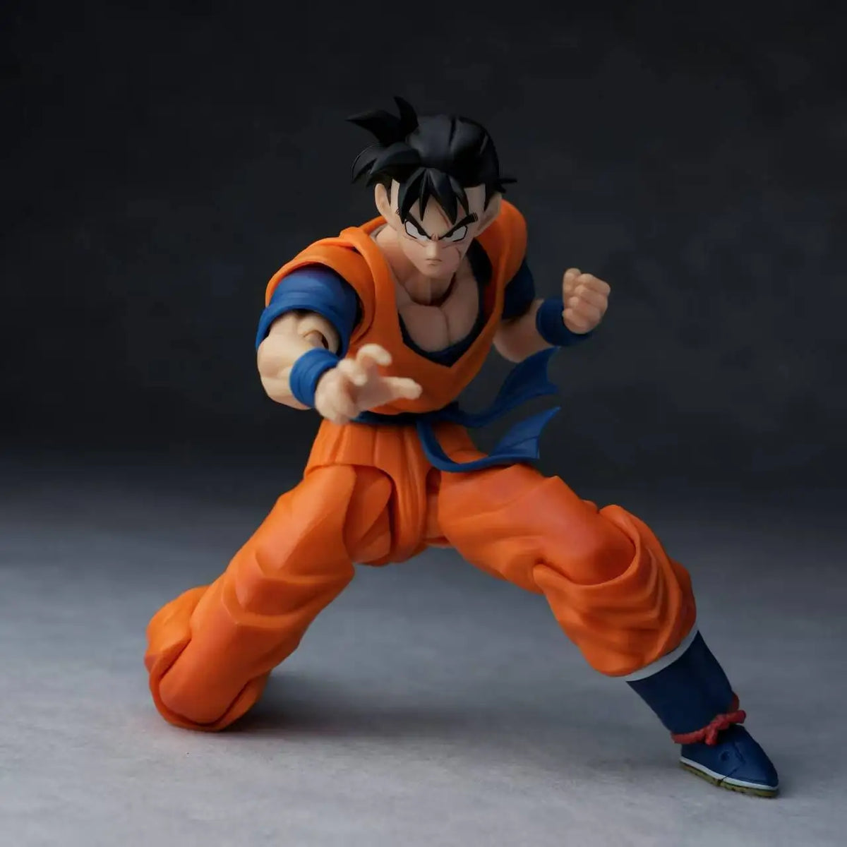 HOT HA TOYS Son Gohan One-armed Action Figure Dragon Ball Missing Arm Gohan Eagle Hero Figures HAZ001 PVC Collection Toy Gift