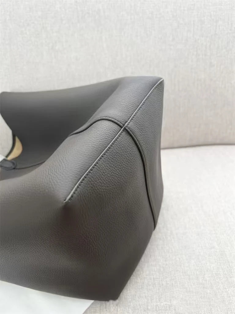 25 year new cowhide lychee pattern single shoulder commuting versatile large capacity bucket bag
