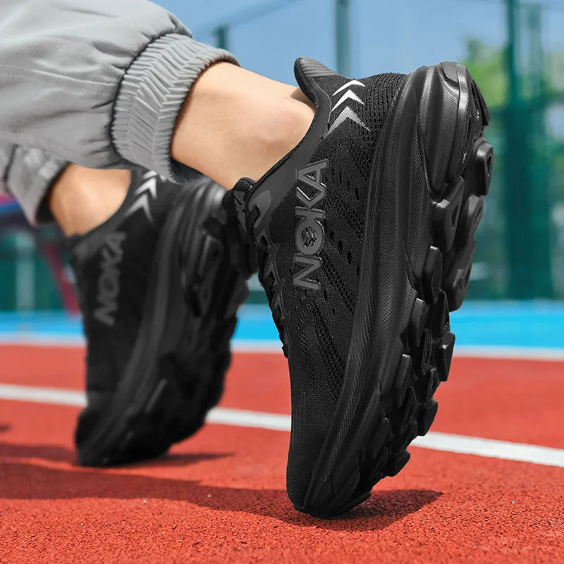 New Fashion Men Light Running Shoes Cushion Training Shoes Lightweight Wear-Resistant Sneakers