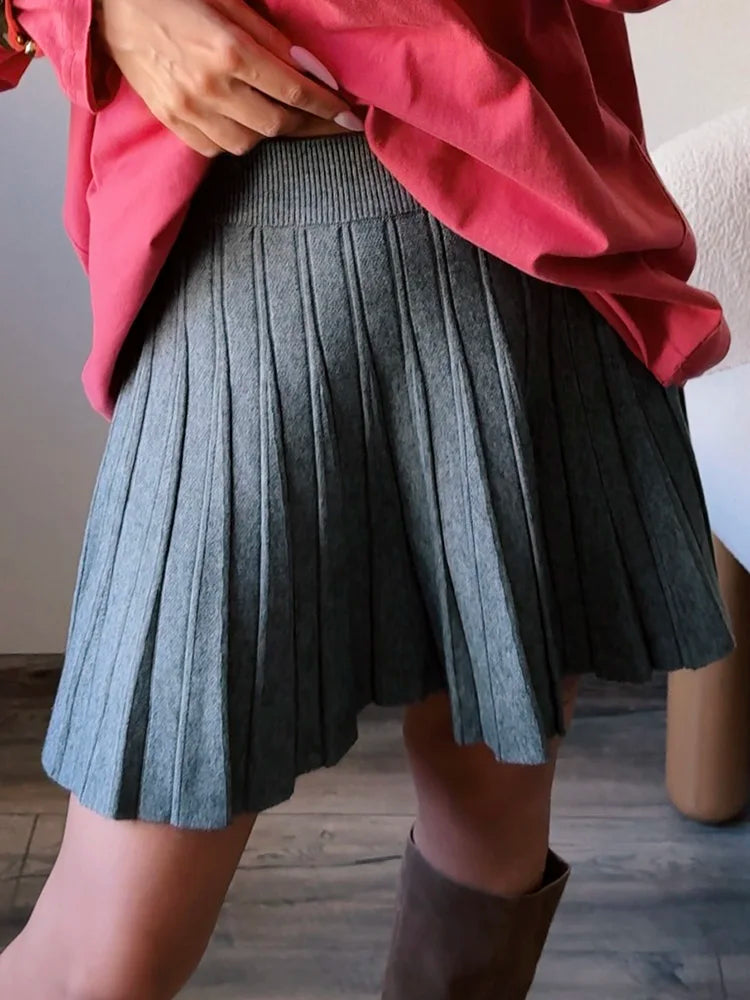 Elegant Knit Pleated Mini Skirt for Women