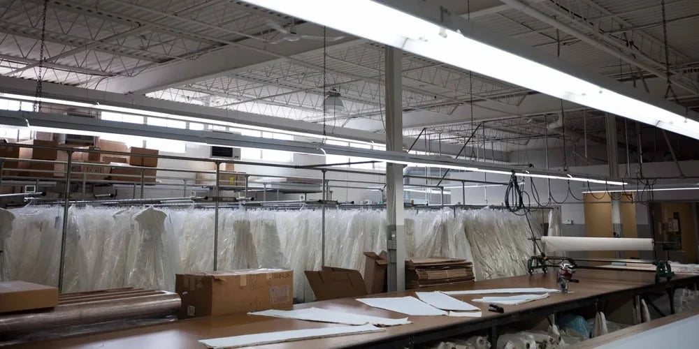 Boho Lace Elegant Wedding Dresses Low-Cut V-Neck Applique Bride Gowns Princess Spaghetti Strap Bridal Gown PartyCustomized