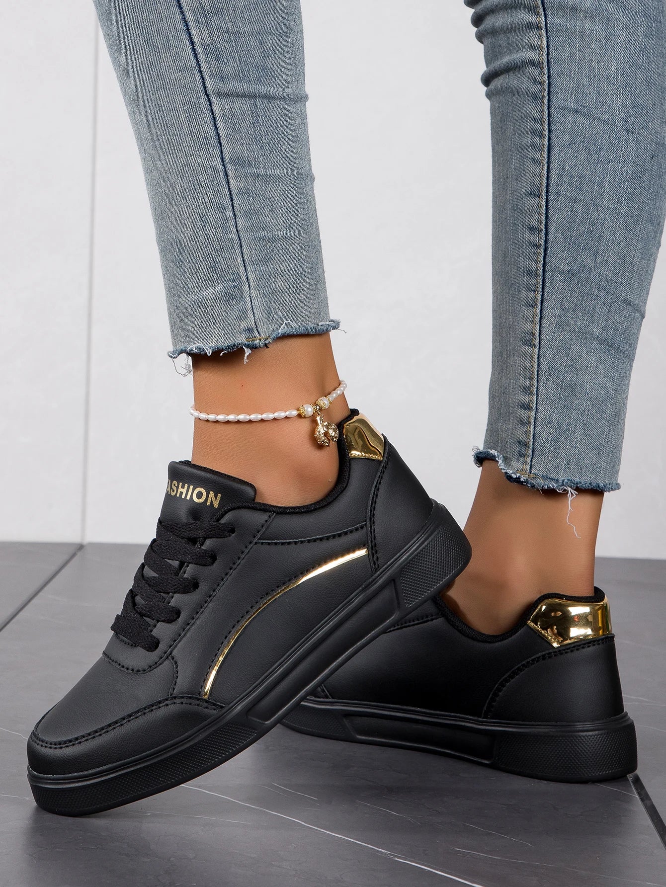 Baasploa Women’s Leather Platform Sneakers