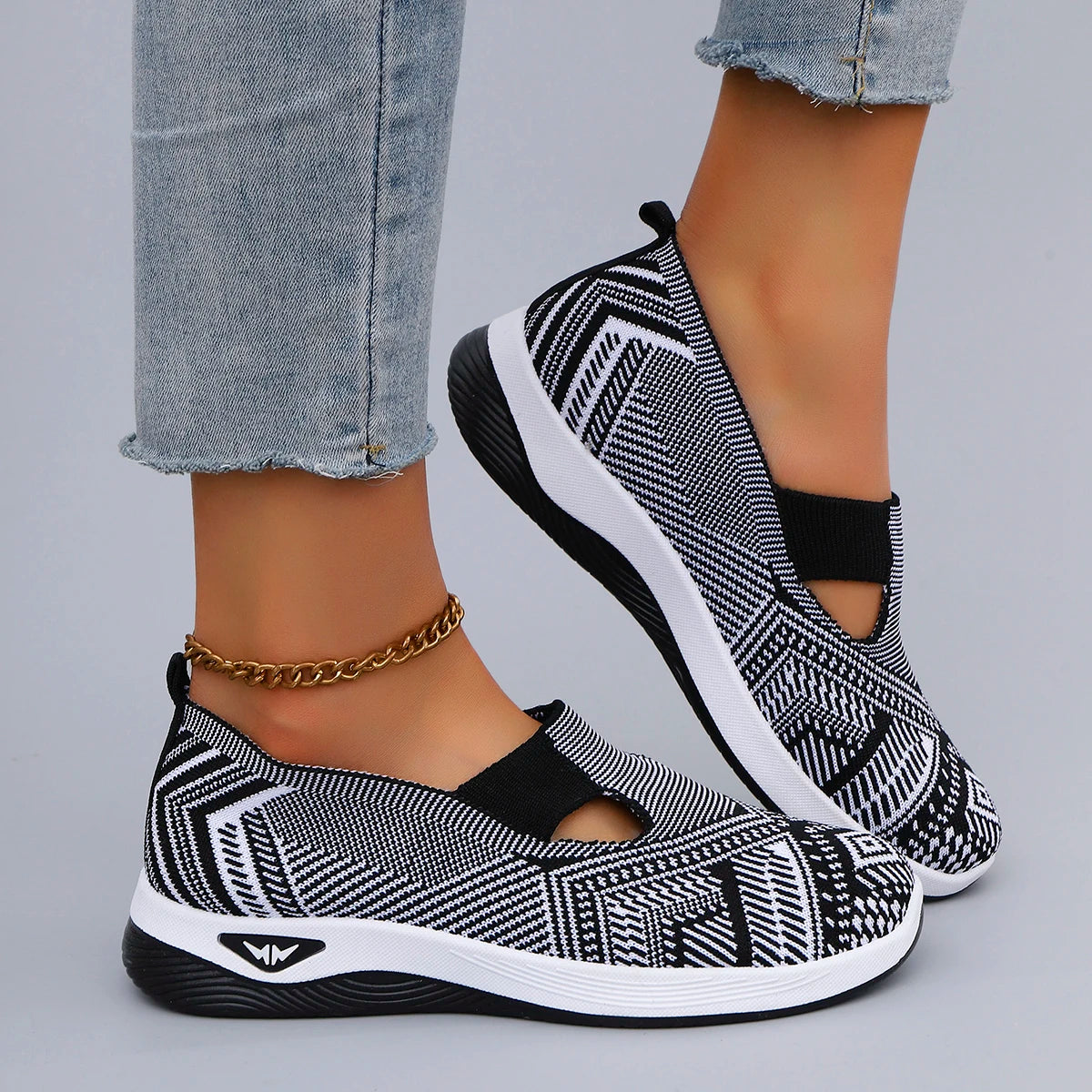 Spring New Women's Casual Sports Shoes Comfortable, Breathable, Lightweight, Wear Resistant Lazy Shoes, Soft Soled Flat Shoes