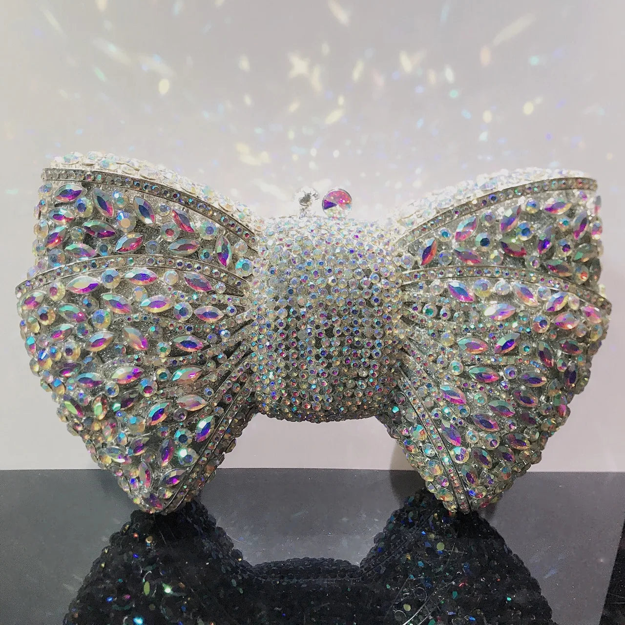 Elegant Rhinestone Bowtie Evening Bag Fashionable Luxurious Banquet Crystal Clutch Personalized Handbag Unique Diamond Party Bag