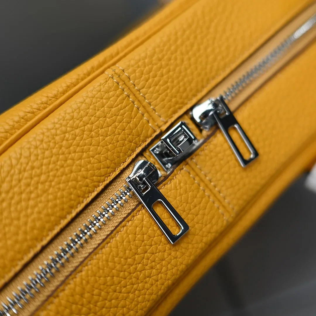 Genuine Leather Handbag Top Layer Leather Advanced Feeling 2025 New Model Fashion High-Capacity Woman