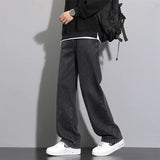 Men’s Relaxed Straight-Leg Denim Jeans