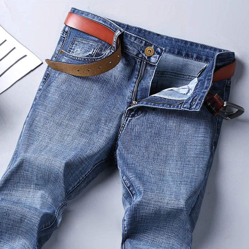 Men’s Classic Straight-Leg Stretch Jeans