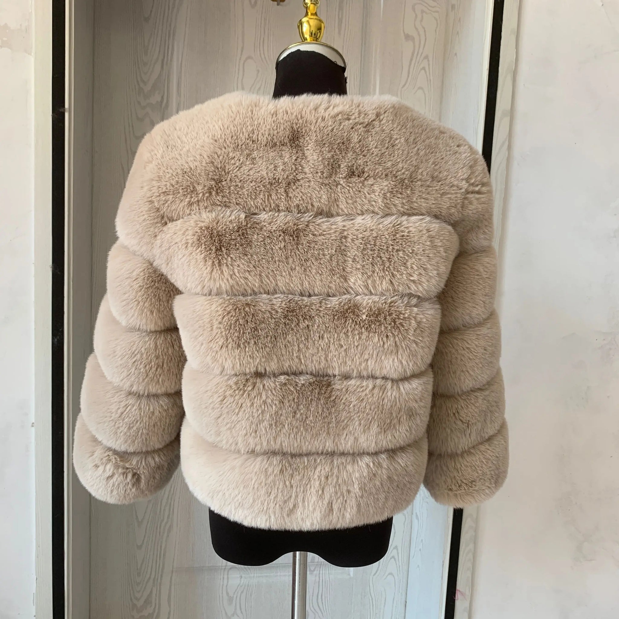 Elegant Winter Faux Fox Fur Crop Jacket