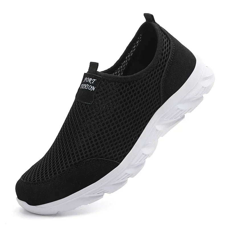 New Running Shoes for Men Breathable Sports Shoes Light Weight Fashion Summer Mesh Breathable Sneakers for Men Plus Size 38-47
