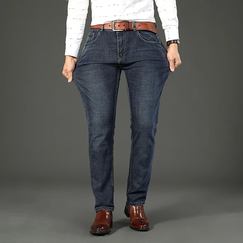 Men’s Classic Straight-Leg Stretch Jeans