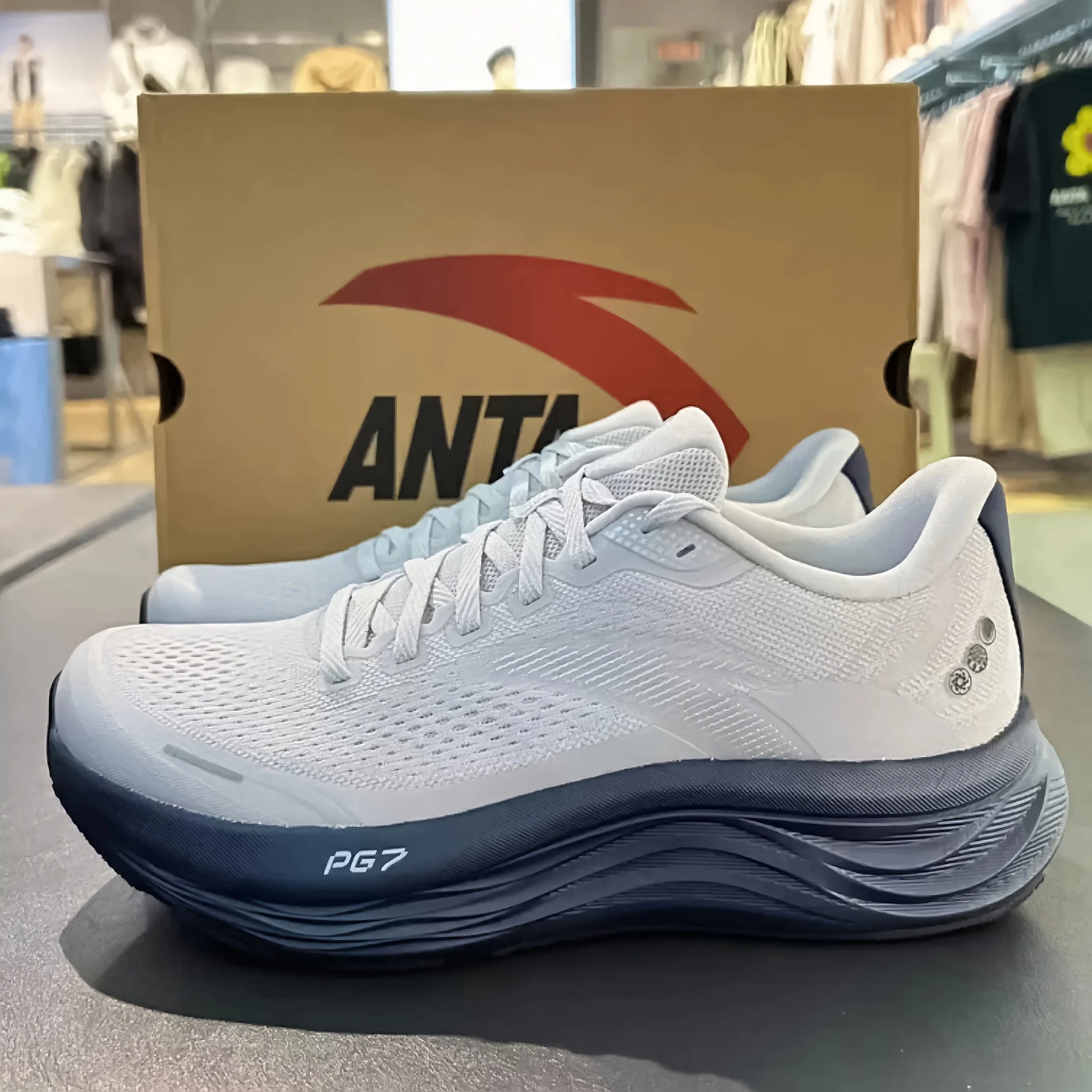 Travel Step 2 Men's Running Shoes Lightweight Sporty Bounce Shock Absorption Fall Collection EVA Outsole Breathable Mesh