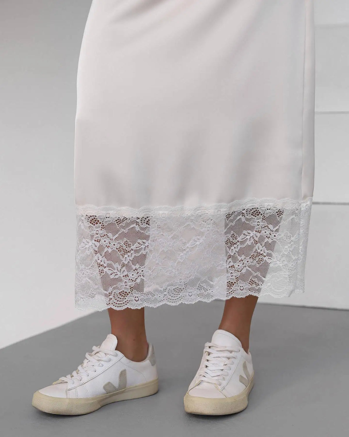 Elegant High-Waist Lace Midi Skirt