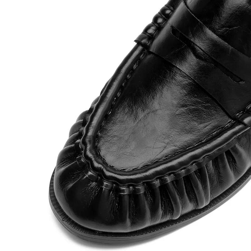 Women's Retro Pleated Suede Loafers
