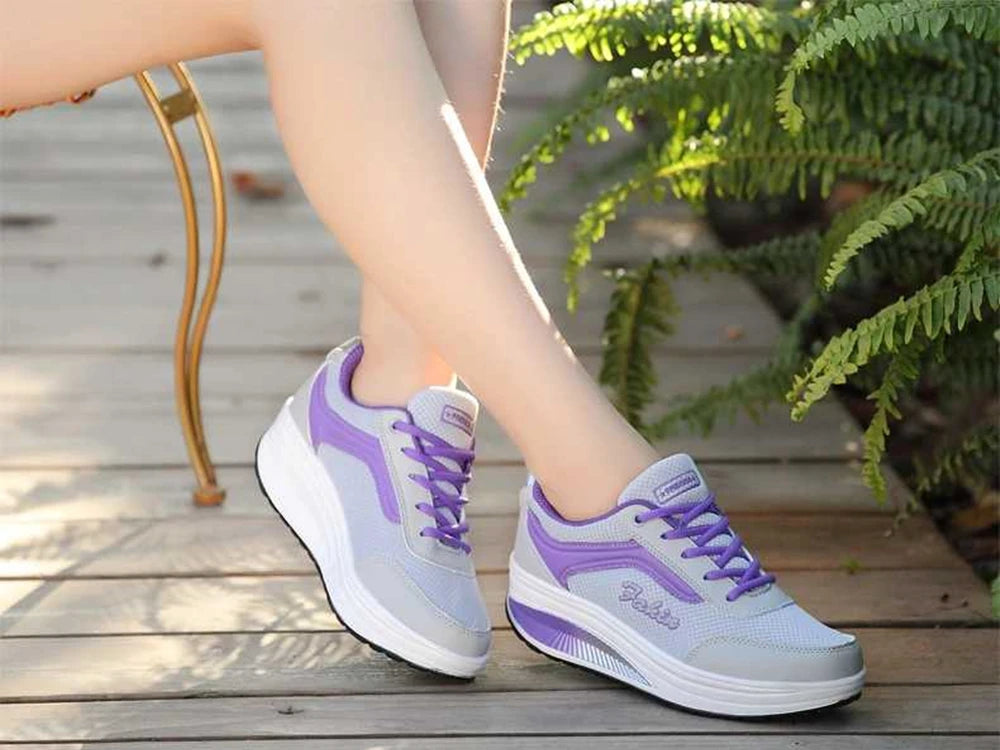 Breathable Air Mesh Walking Shoes – Lightweight Platform Sneakers