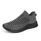 2026 Breathable Men Casual Shoes Lightweight Outdoor Male Walking Shoes Anti-slip Men's Sneakers Slip on Flats Vulcanized Shoes