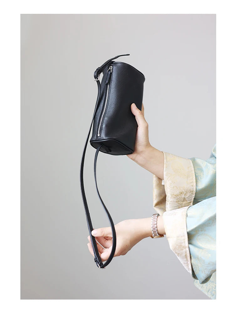 Full Grain Leather Soft Balck Small Size Crossbody Bags For Women Luxury Adjustable Shoulder Strap Underarm Bag Portable Handbag