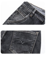 Men’s Classic Straight-Leg Stretch Jeans