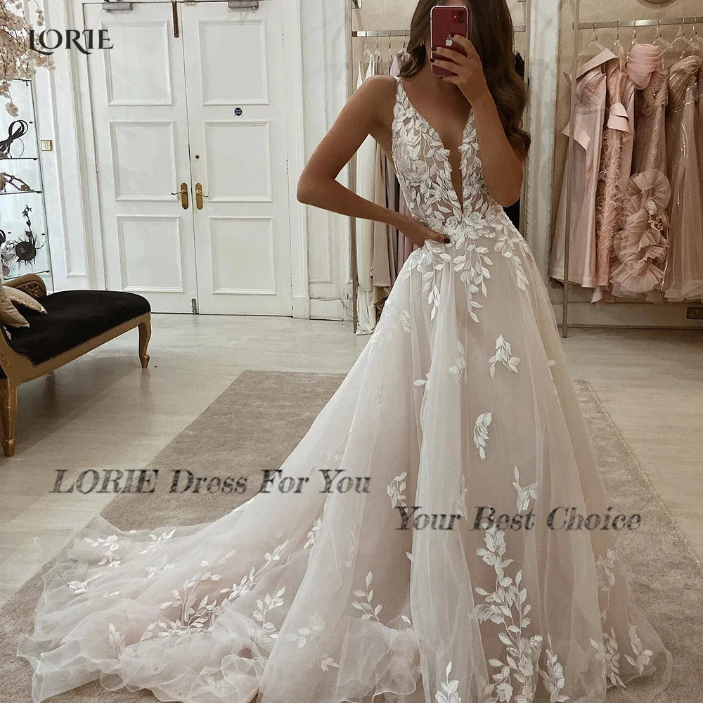 Boho Lace Elegant Wedding Dresses Low-Cut V-Neck Applique Bride Gowns Princess Spaghetti Strap Bridal Gown PartyCustomized