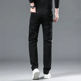 Men’s Fleece-Lined Straight-Leg Stretch Jeans