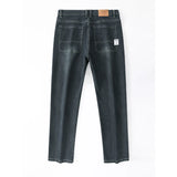Men’s Relaxed Wide-Leg Stretch Jeans