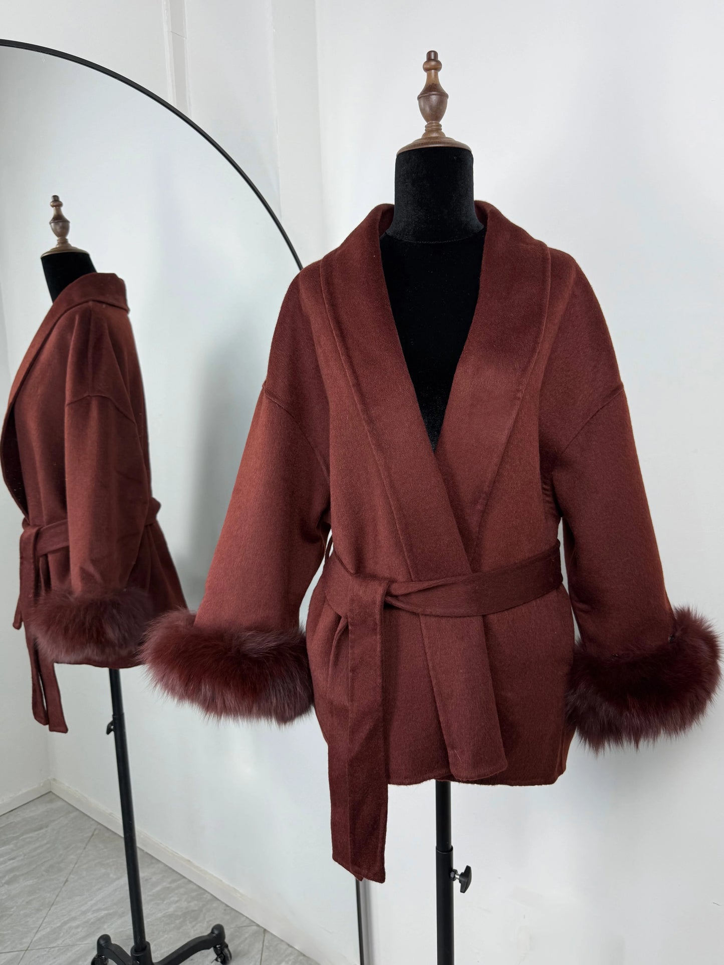 Elegant Fox Fur & Double-Sided Wool Coat