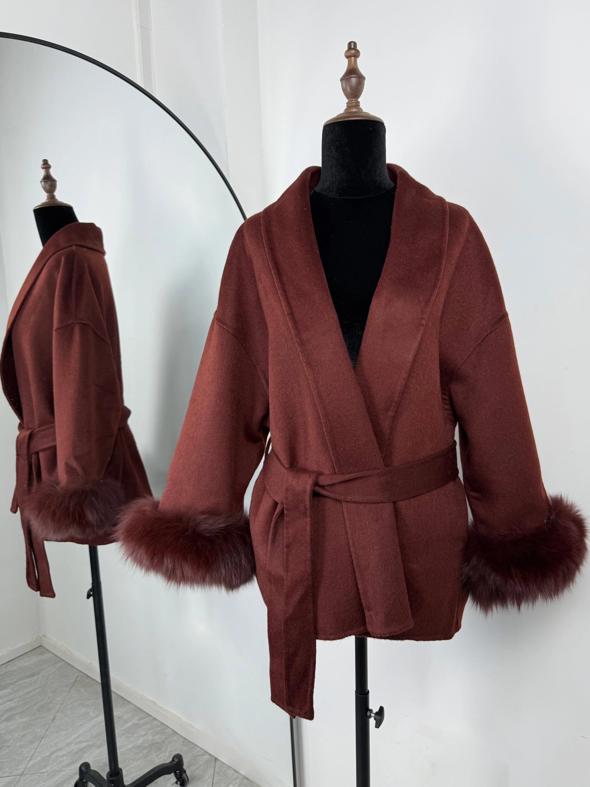 Elegant Fox Fur & Double-Sided Wool Coat