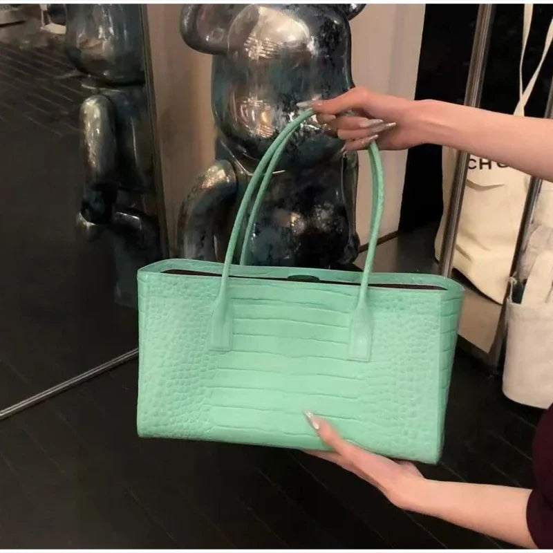 Crocodile Grain Embossed Top Handle Handbag,Luxury Tote Bag,Commute Work Chic Everyday Women Underarm Shoulder Bag,Black,Green