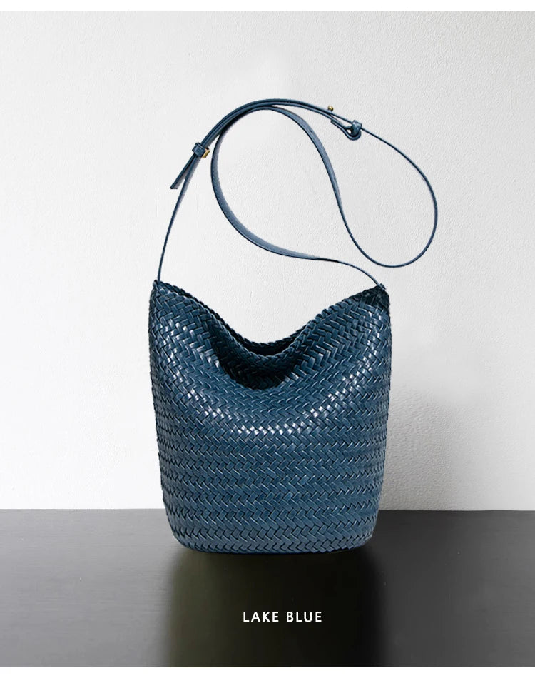 Luxury Women's Shopping Bag New High-End Hand-Woven Leather Bucket Bag Large-Capacity Shoulder Messenger Bag Commuter Tote Bag